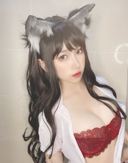 巨乳娇妻