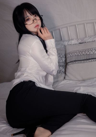 颜丹晨三级未删减版