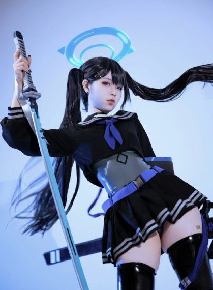 漂亮的小保姆