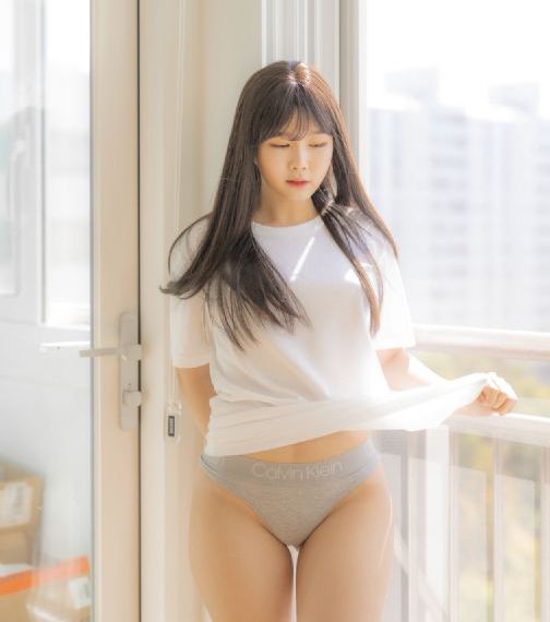 辛巴称拿1个亿替小杨哥赔付消费者
