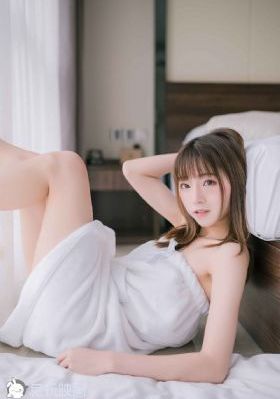 女机械人