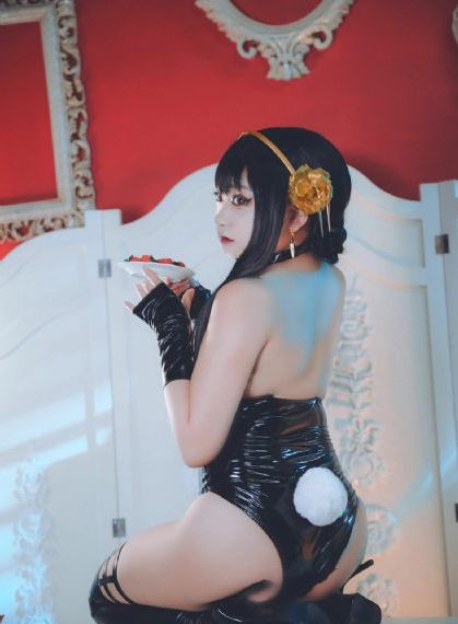 唐田英里佳