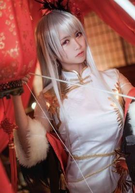 美女邻居在线播放